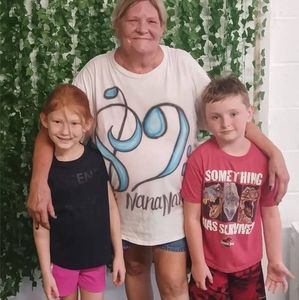 Meet your Posher, Nancy-rose